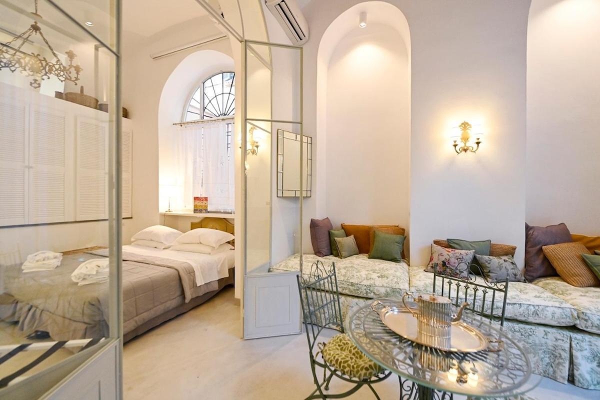 Romantic Silent Garden Apartment Rome